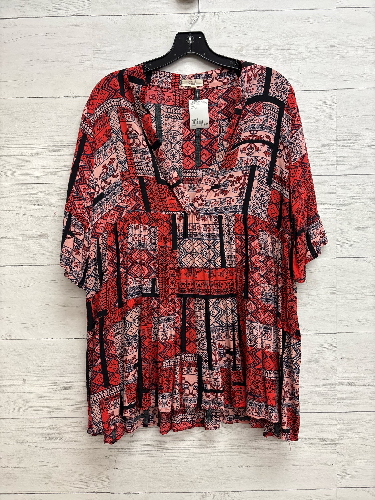 Size L Easel Red Print Shirt