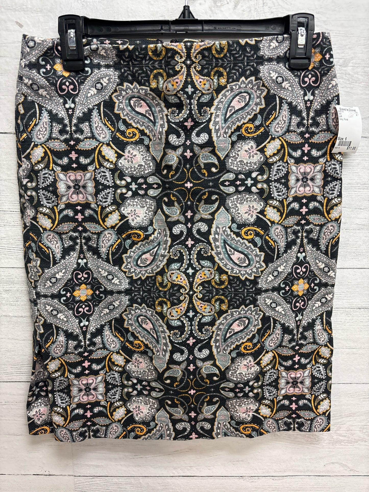 Size 6 Loft Grey Skirt