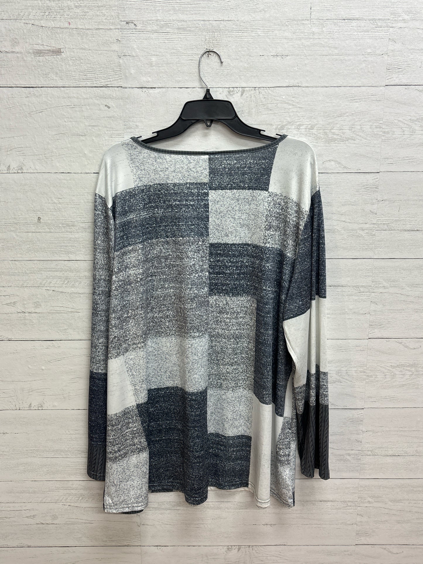 Size 4 N/A Gray Shirt