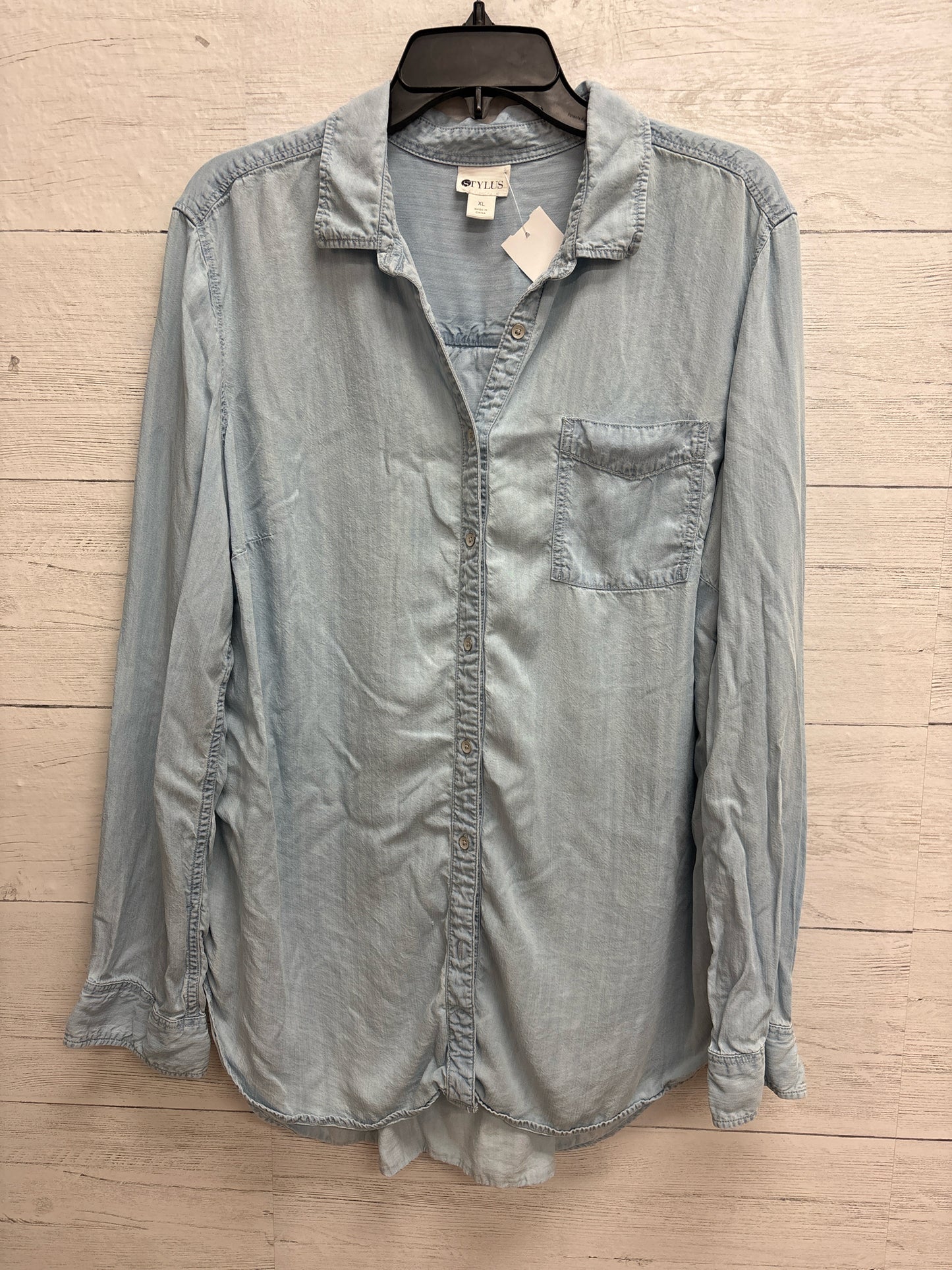 Size XL Style  & Co Womens Shirt