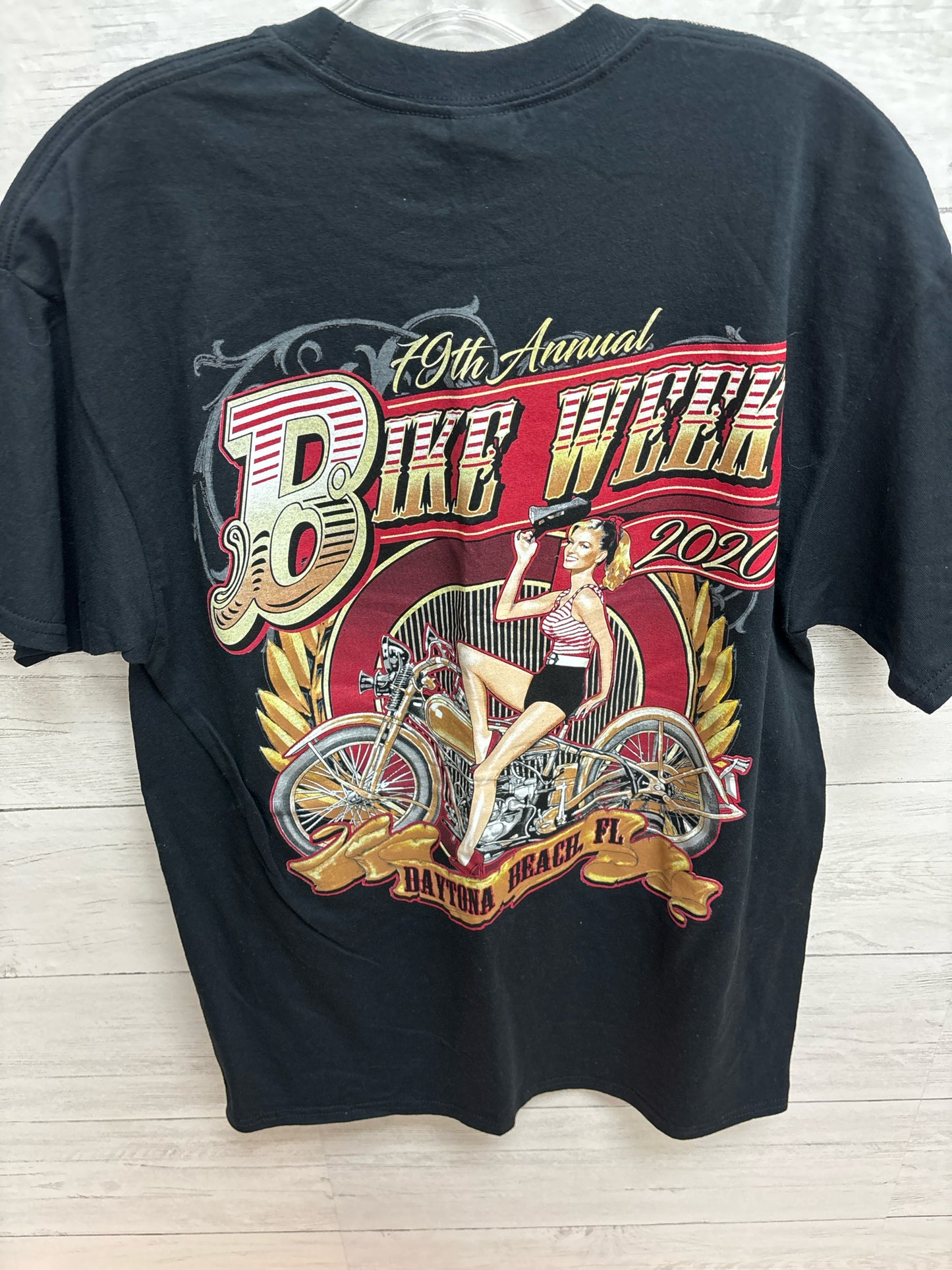 Size L Gildan Black Mens Shirt