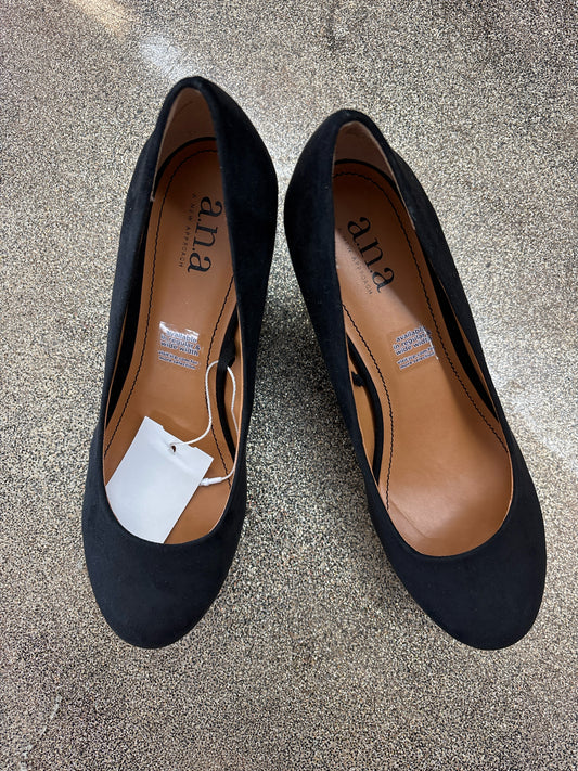 7.5 a.n.a Black Shoe