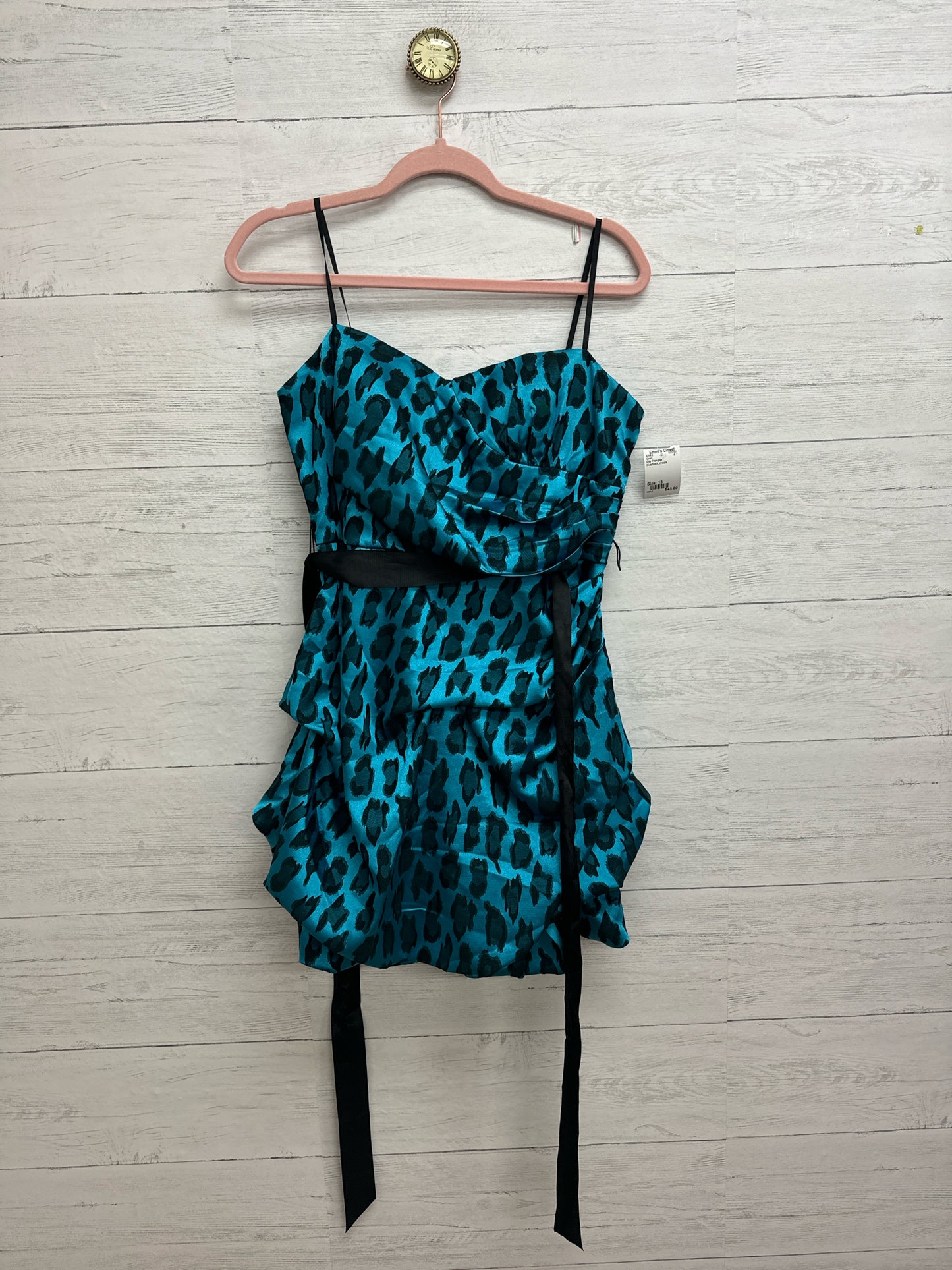 Size 13 City Triangles blue/black Gown