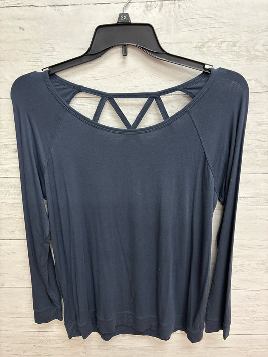Size L Gaiam Blue Shirt