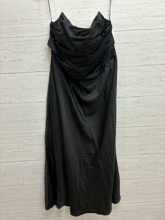 Size 1X Fashion Nova Black Gown