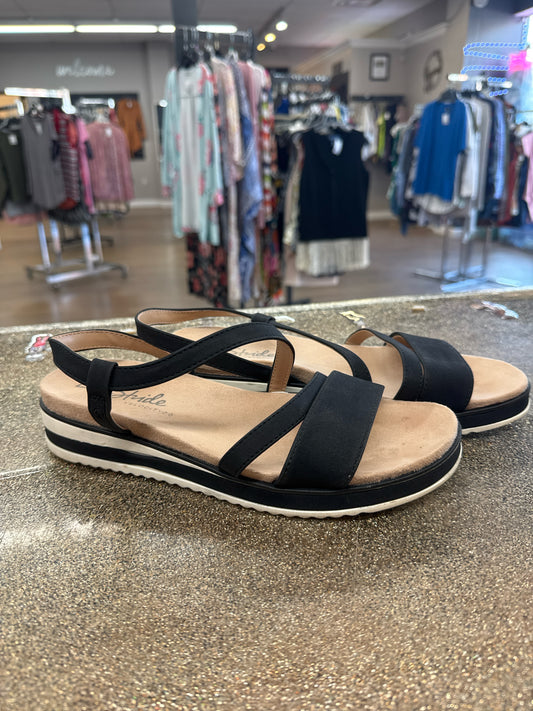 7 Life Stride Black Sandals