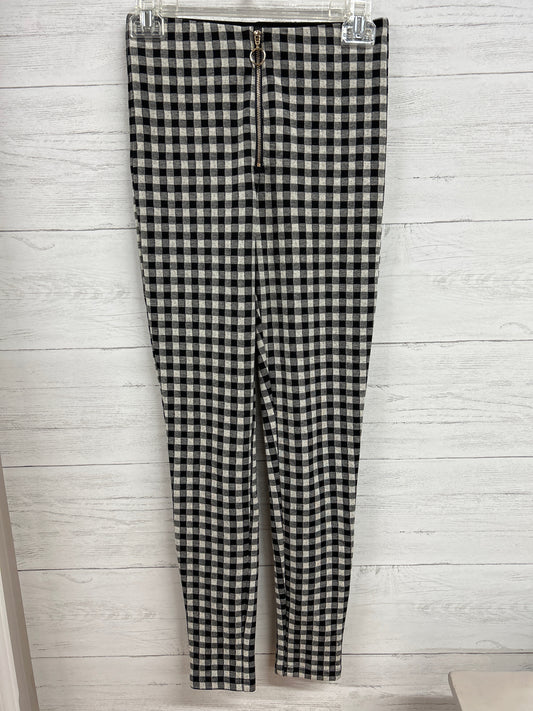 Size XS Zara Black/White Pants