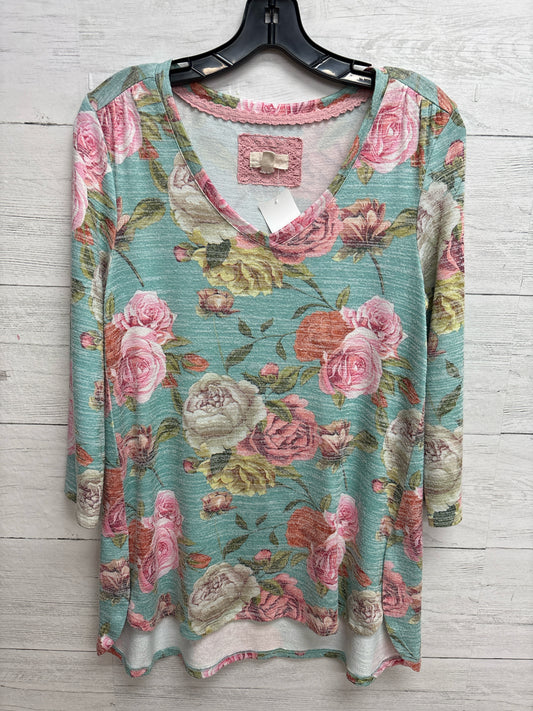 Size M cupio Blue/Pink Womens Shirt