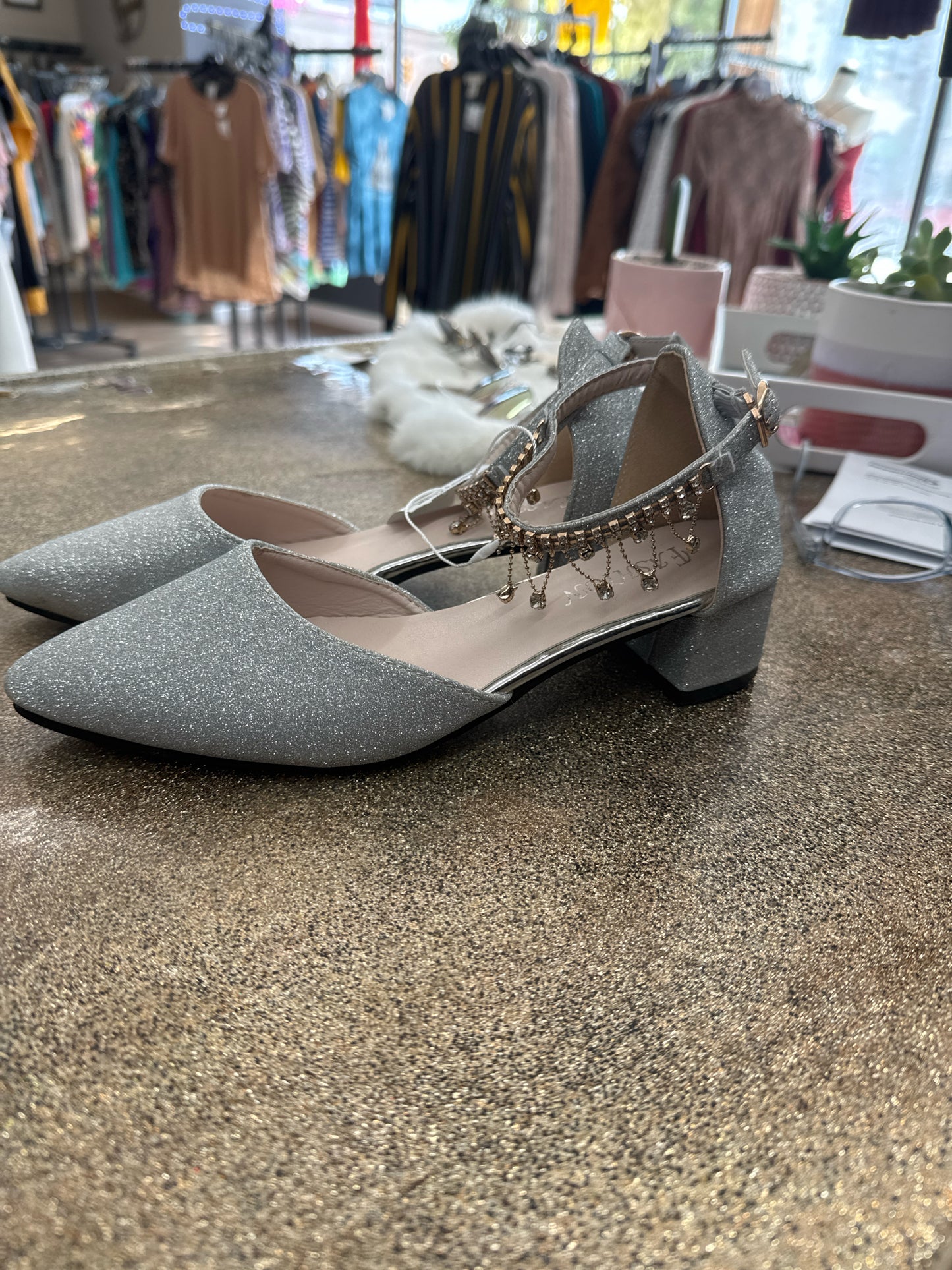7 Fashion Silver Shoe