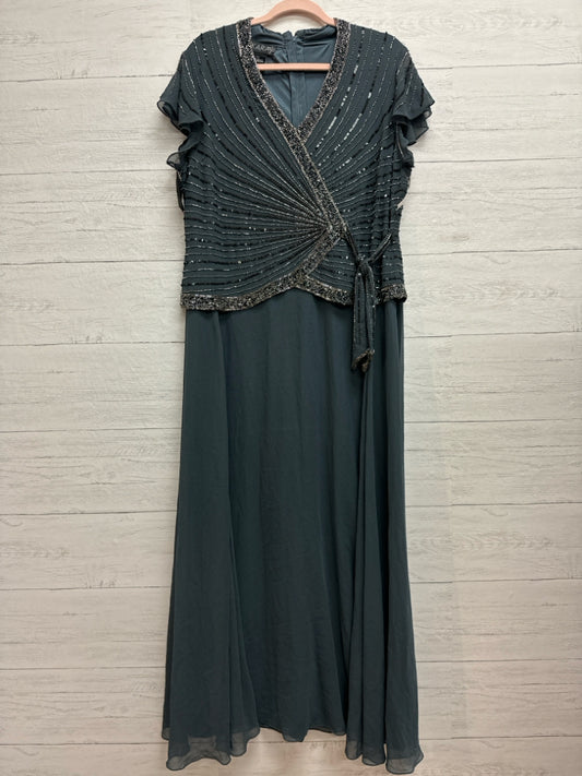 Size 16 Jkara Gray Gown