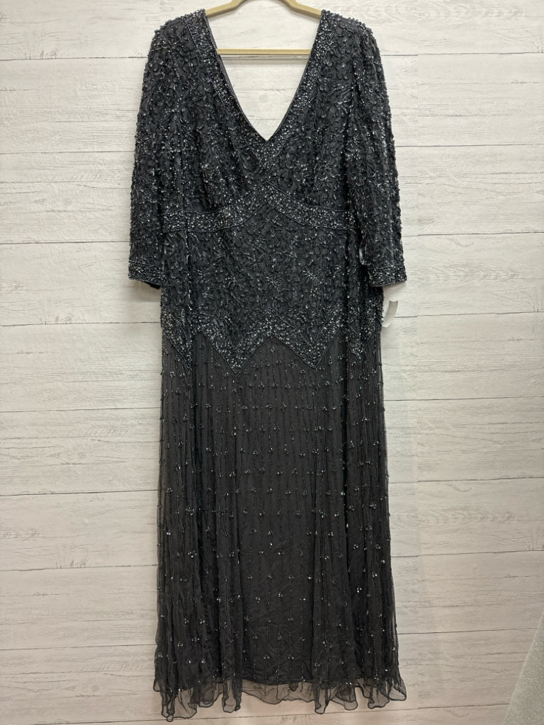 Size 20 Pisarro Nights Gray Gown