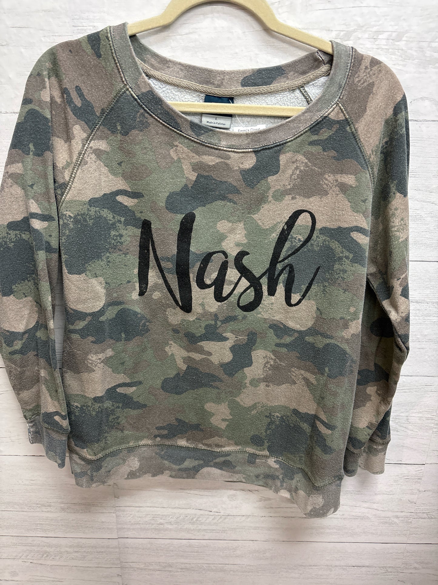 Size L MV Sport Camo Womens Sweater