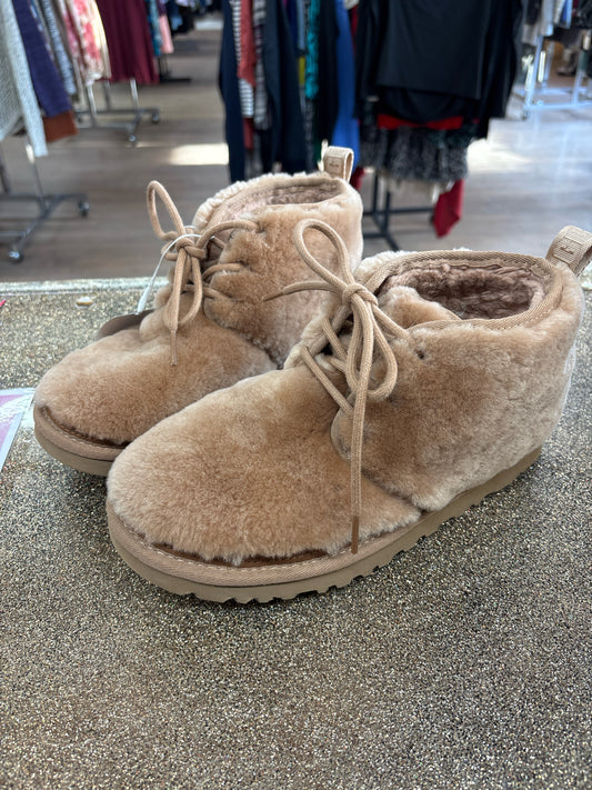 7 UGG Brown Womens Shoe