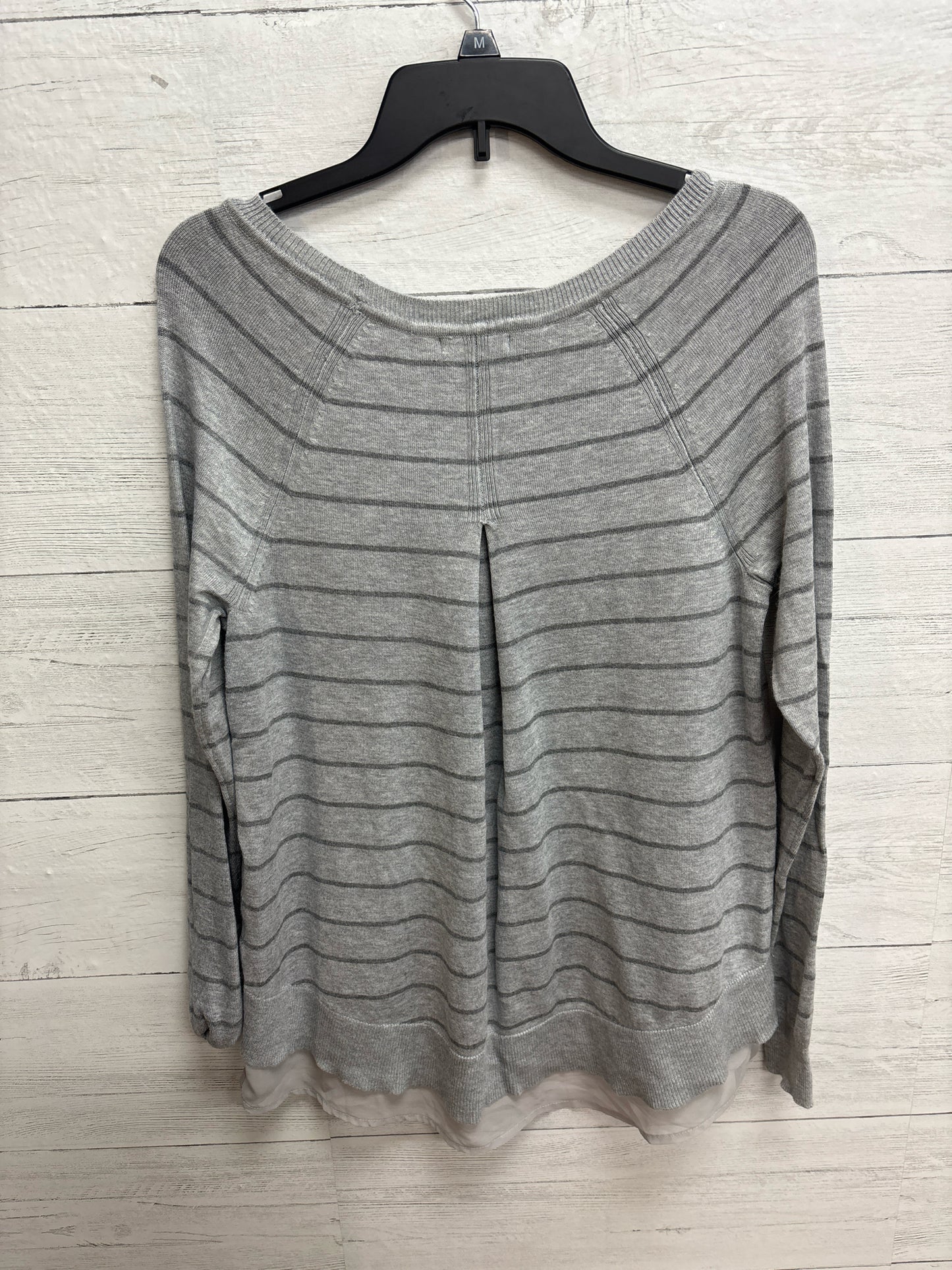 Size M Maurices Grey Sweater