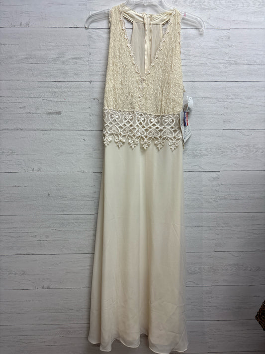 Size 14 Betsy's Things Cream Dress