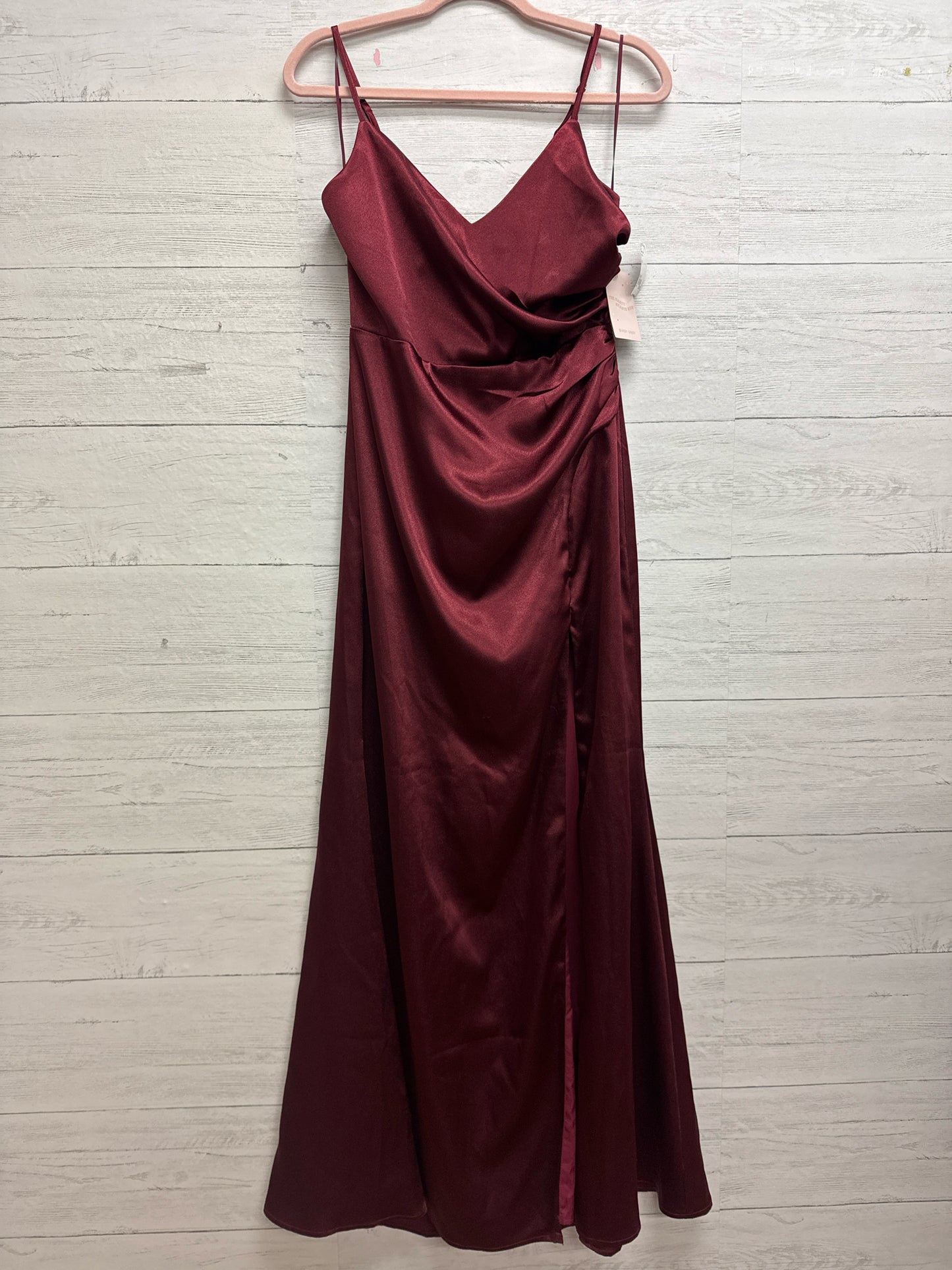 Size M BIRDY GRAY maroon Gown