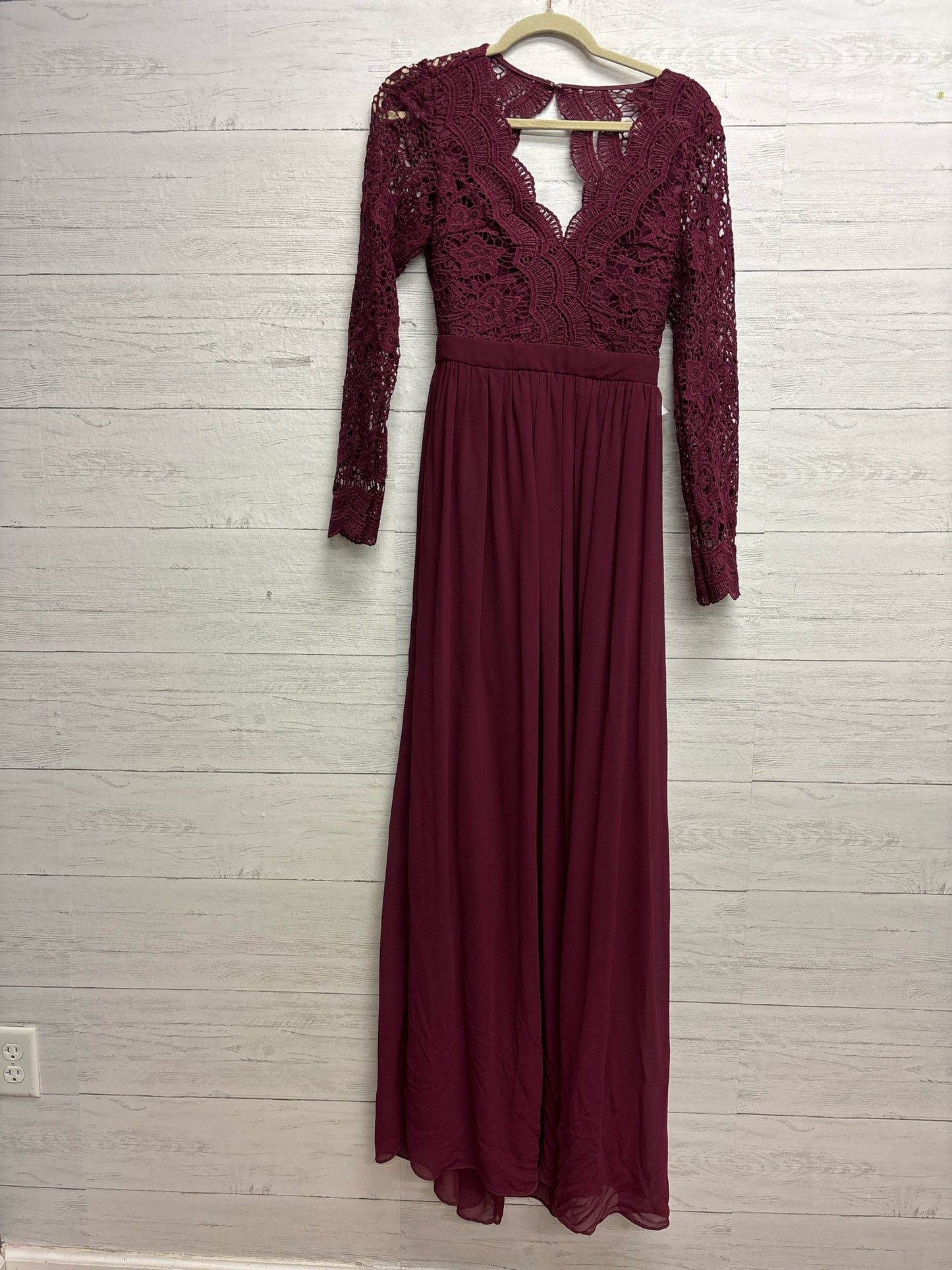 Size S Lulus maroon Gown/Evening Wear