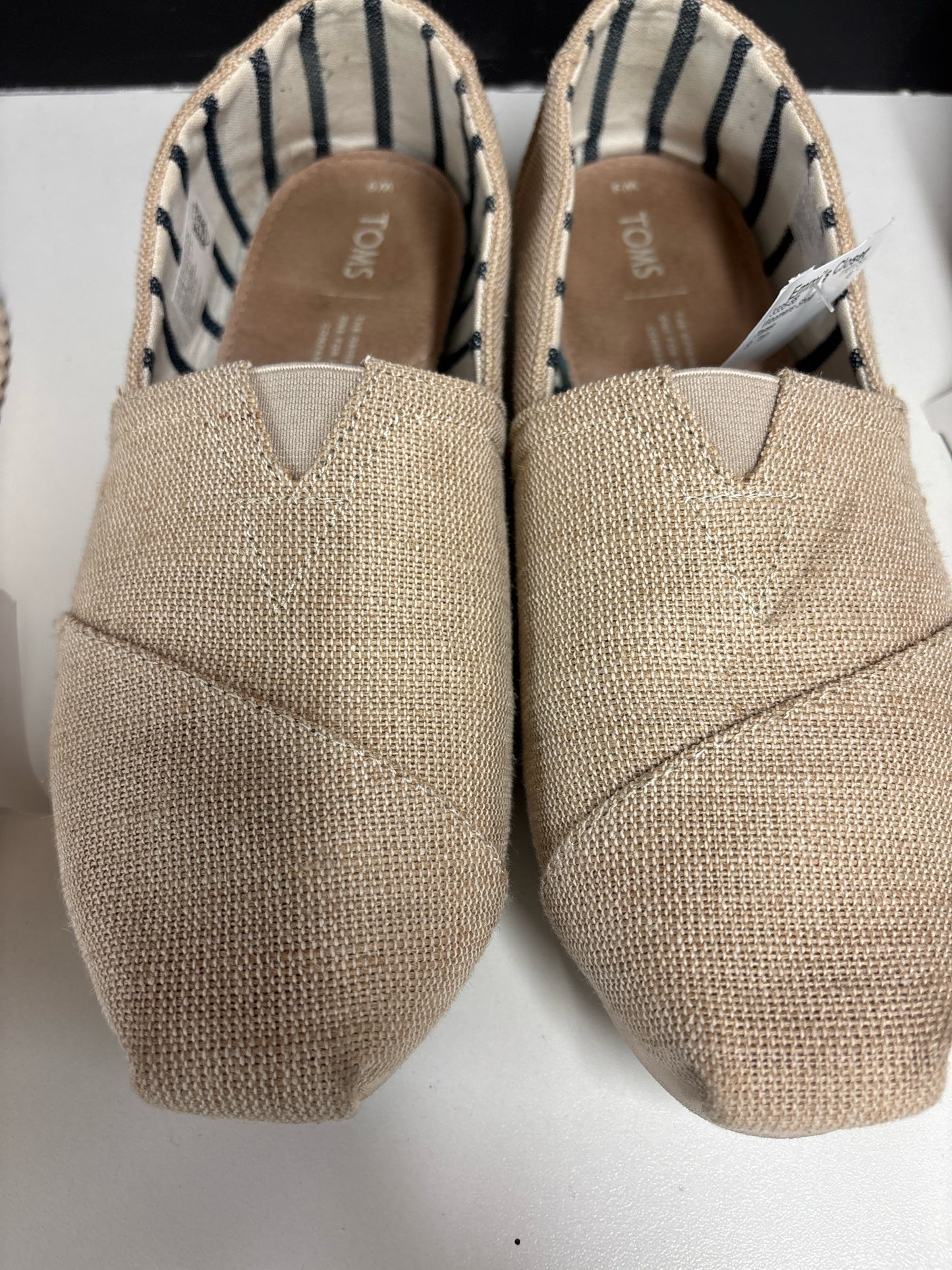 9 Toms Tan Woomens Shoe