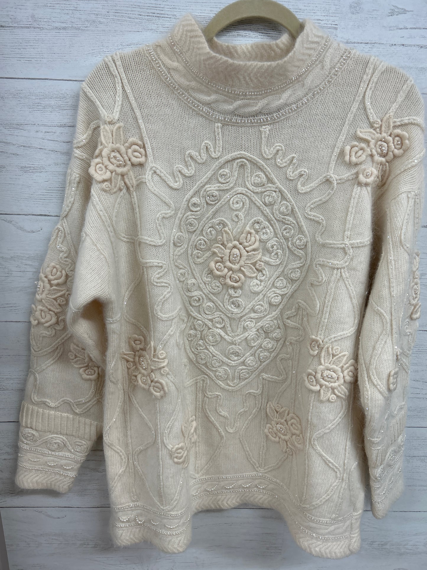 Size L Bouleworld Off White Sweater