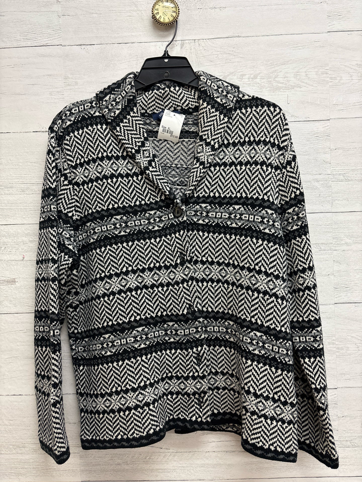 Size XL CHAPS Black/White Sweater