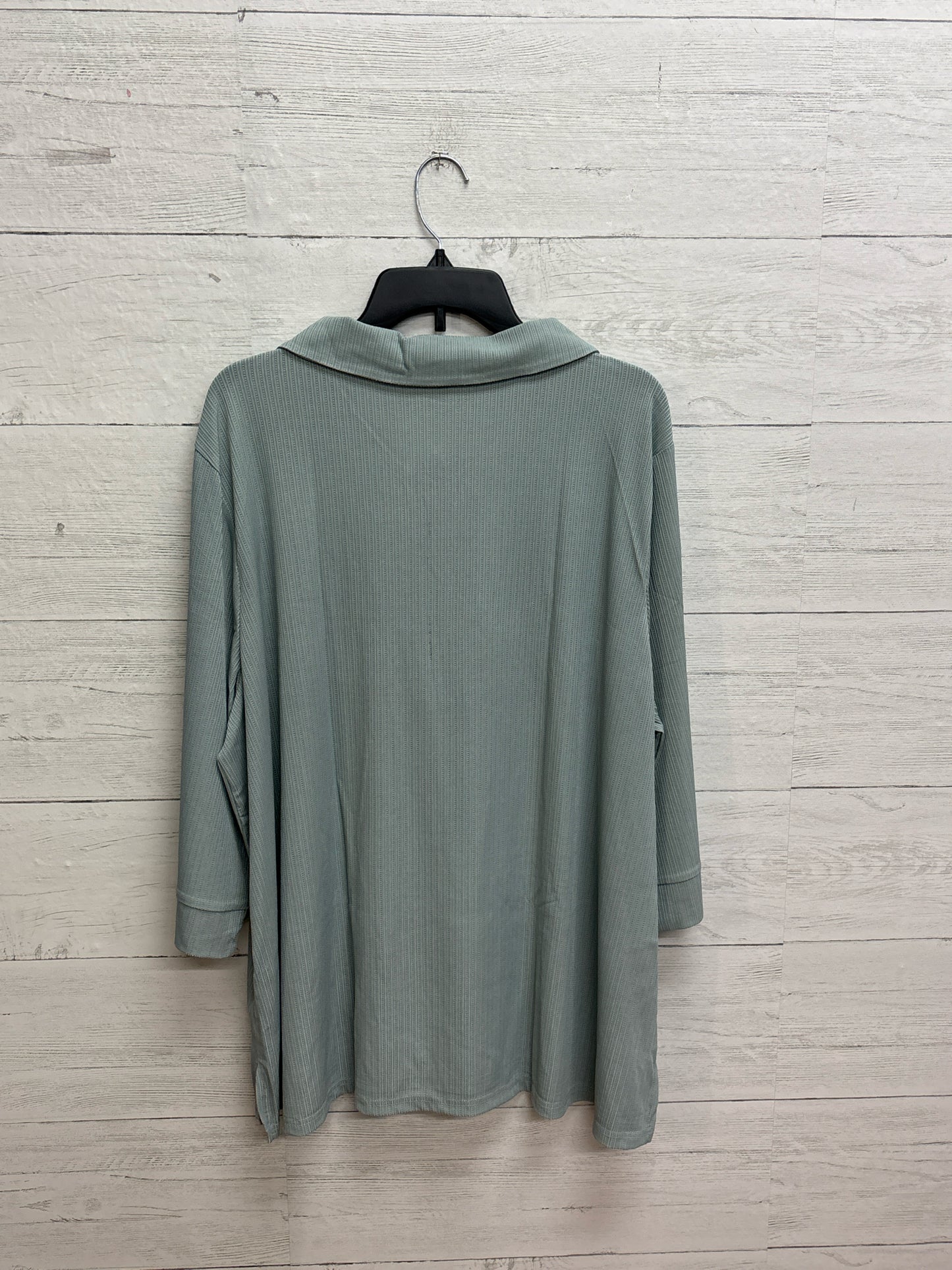 Size 4X U. VOMADE Green Shirt