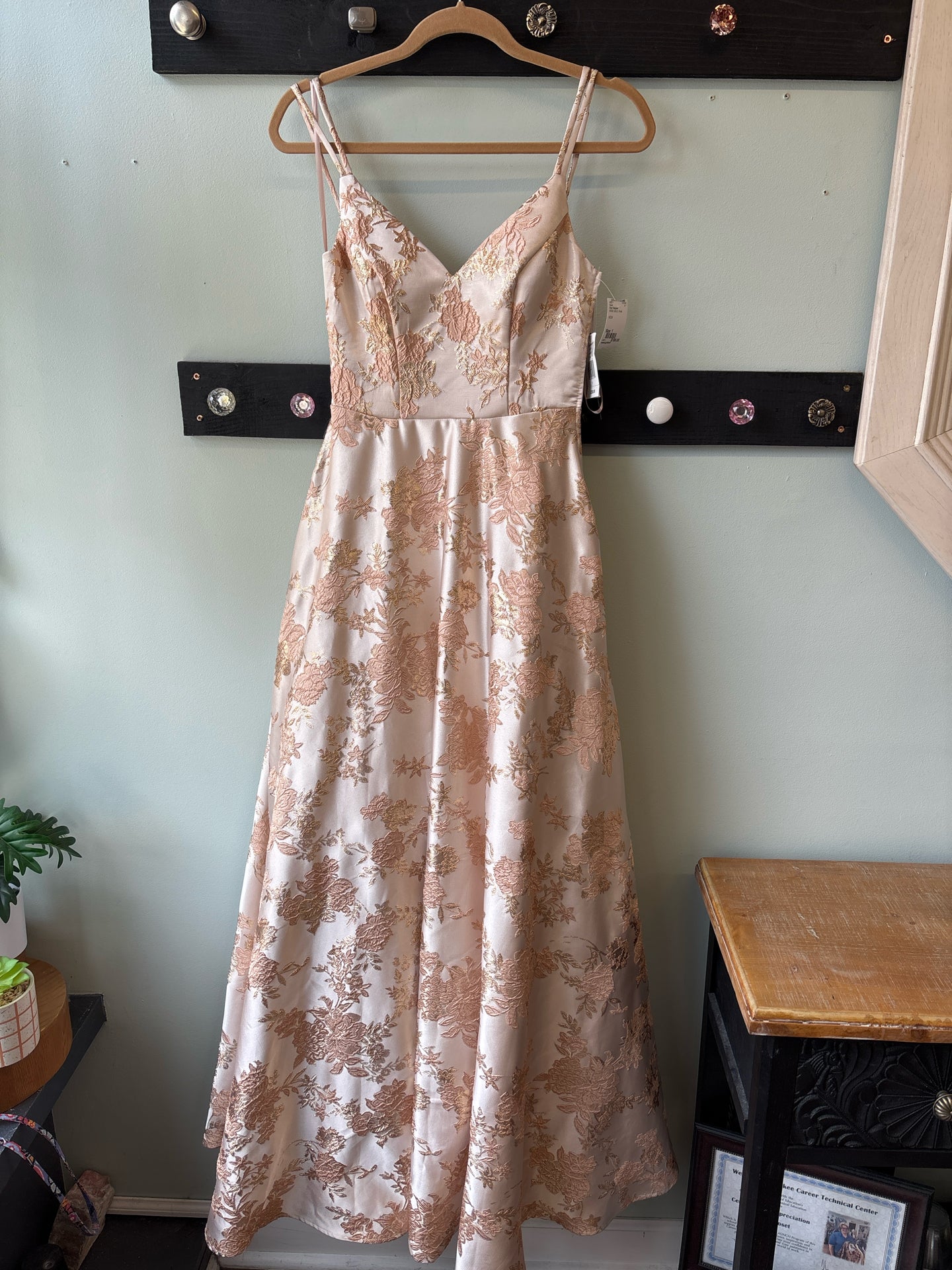 Size 1 City Triangles ROSE GOLD Gown