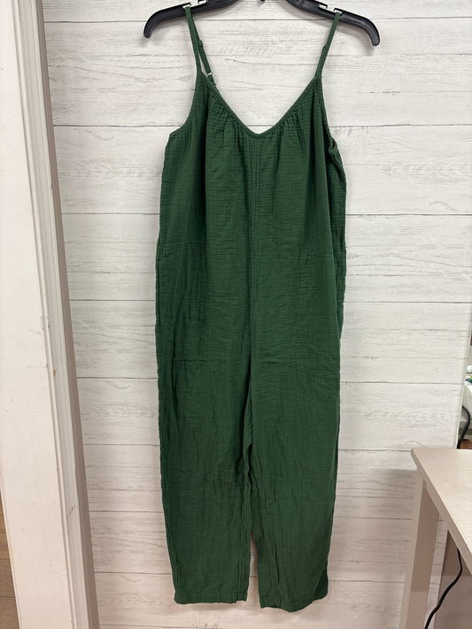 Size M Universal Threads Green Rompers