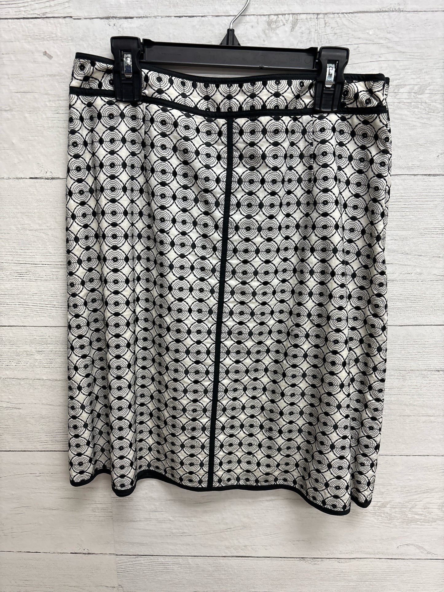 Size 4 Talbot's White/Black Skirt