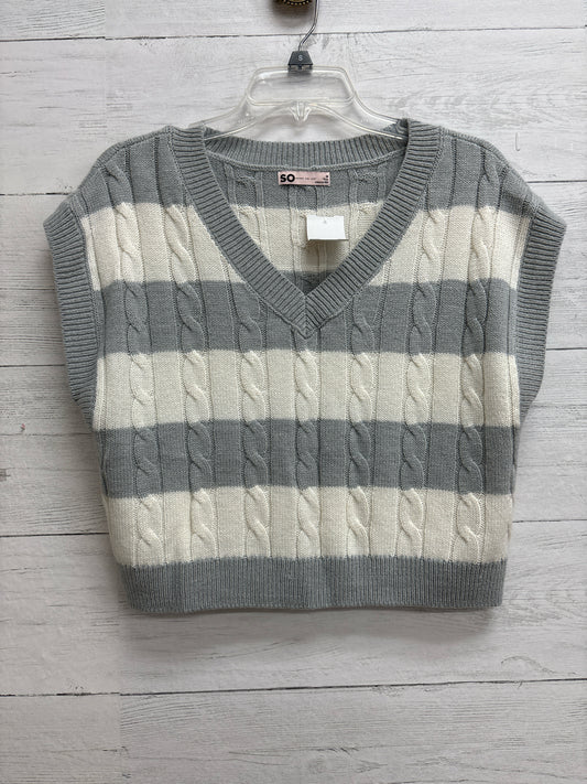 Size M SO Grey/white Sweater