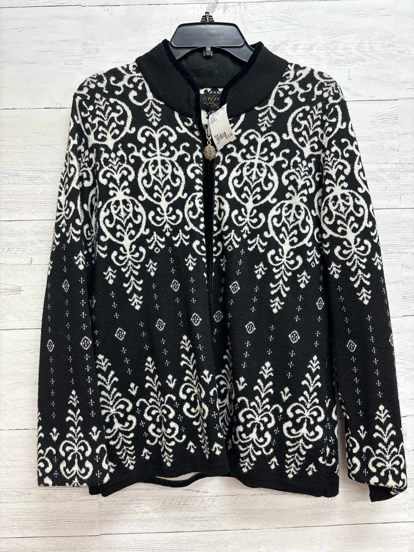 Size L Icelandic Black/White Sweater