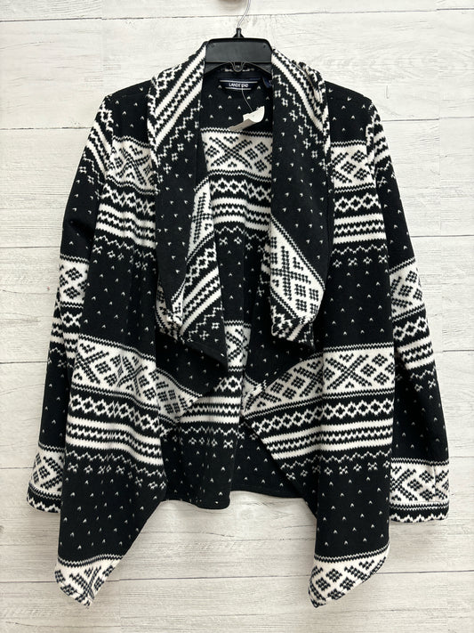 Size XS Black/White Sweater