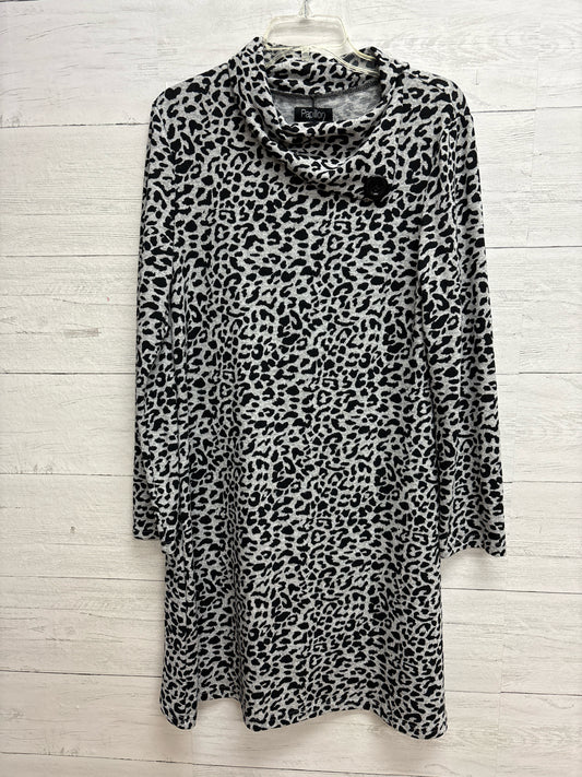 Size M Papillon Black/Grey Dress