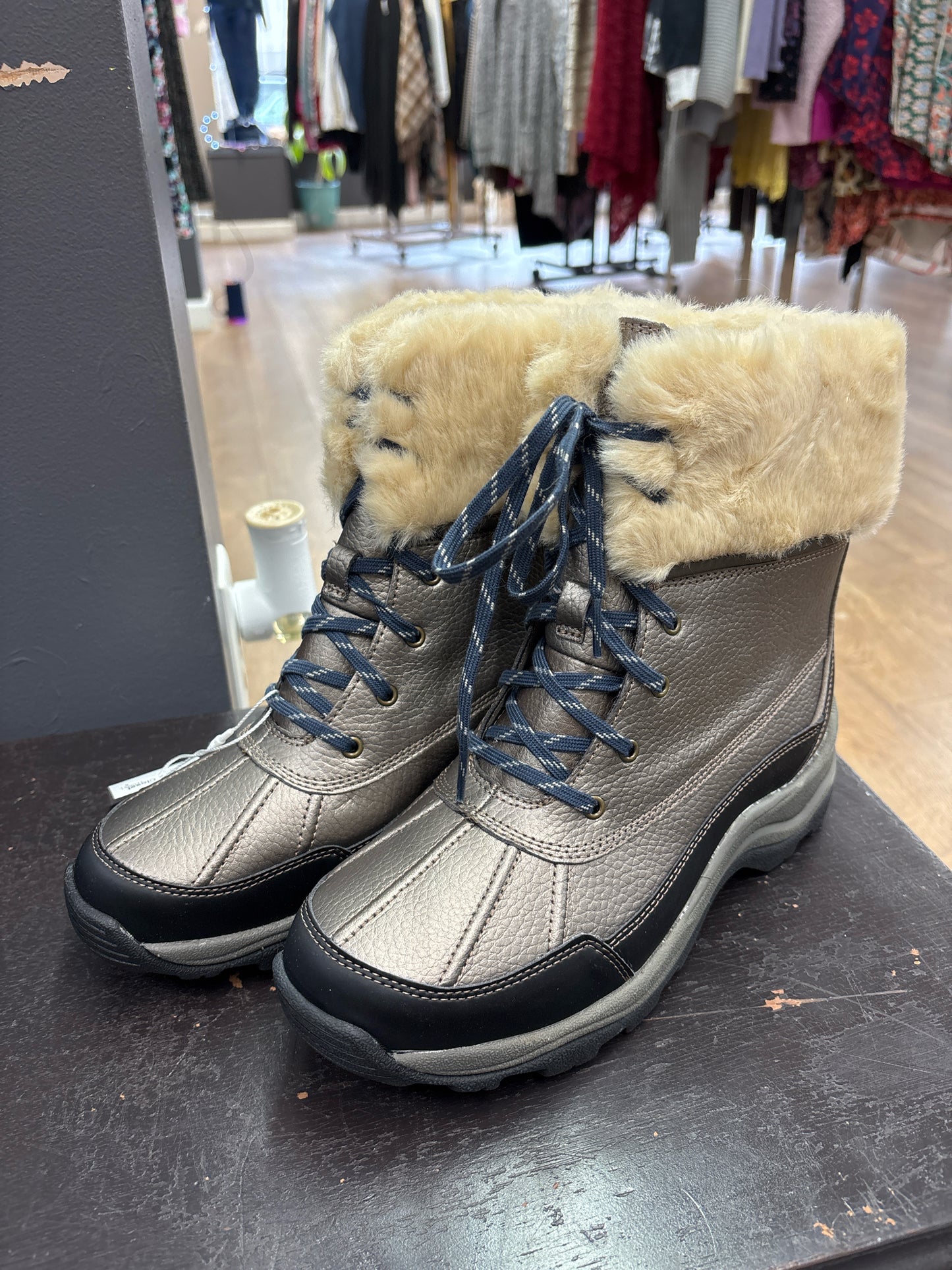 8.5 Clarks Silver Womens Boots