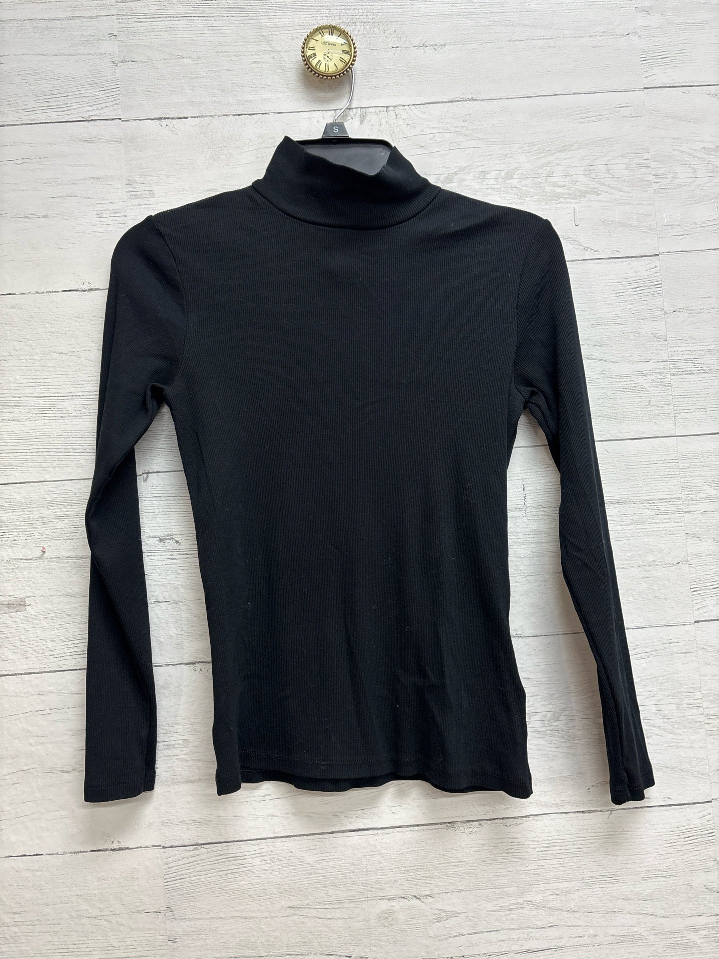 Size M H&M Black Shirt