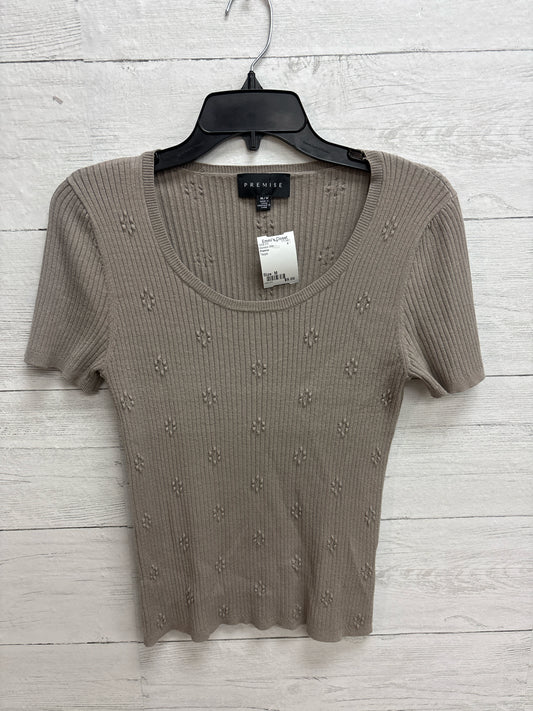 Size M Premise Taupe Womens Shirt