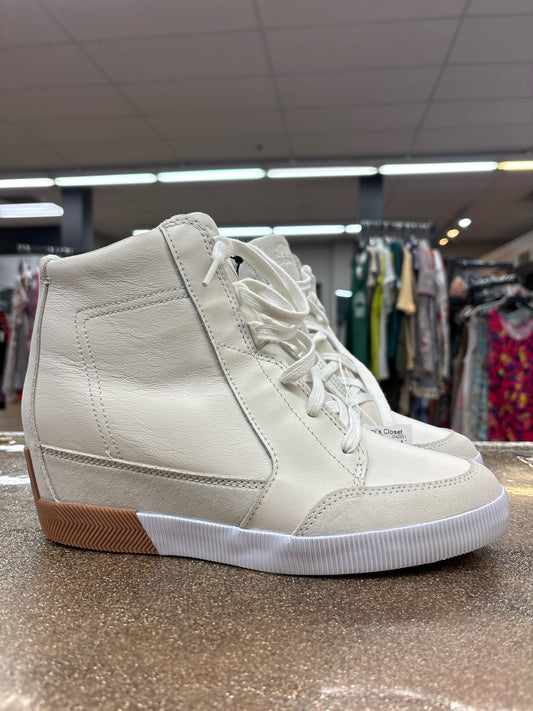 11 Sorel White Shoe