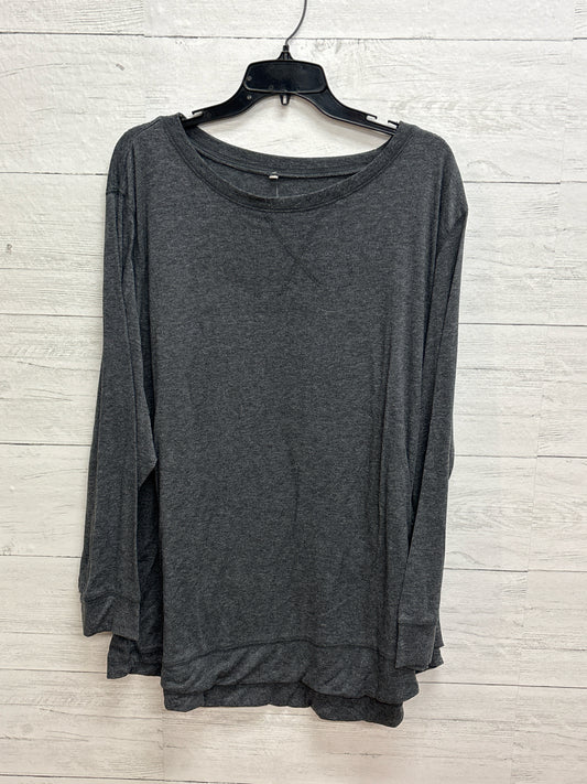 Size 24W N/A Gray Shirt