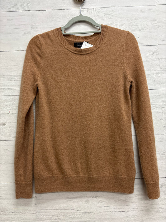 Size M Tahari Tan Sweater