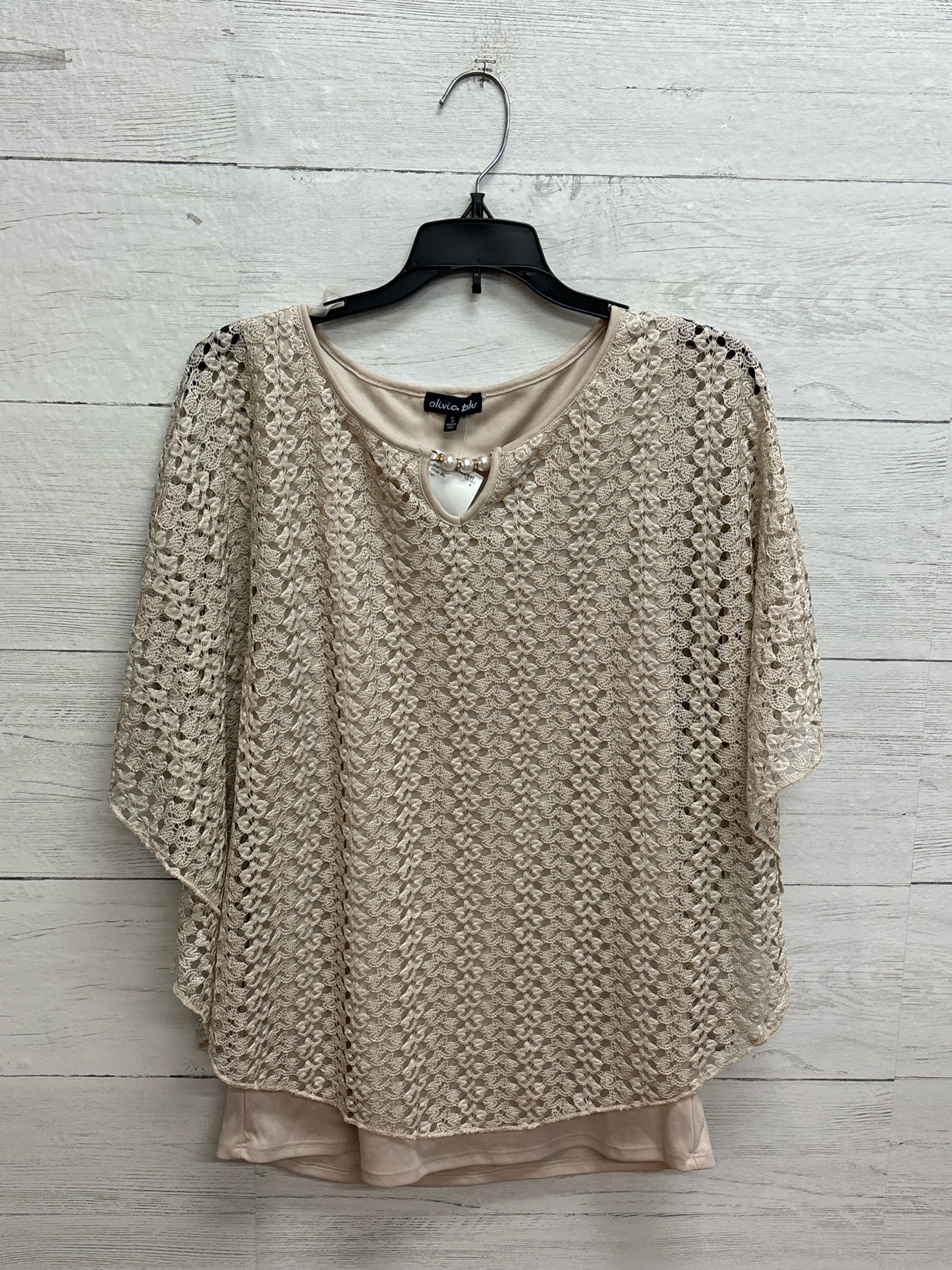 Size S Olivia Blu Tan Shirt