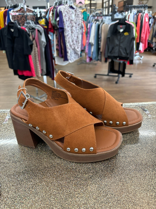 9.5 Torrid Brown Shoe