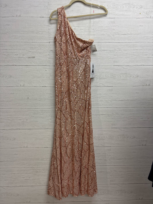 Size XL XUCTHHC ROSE GOLD Gown