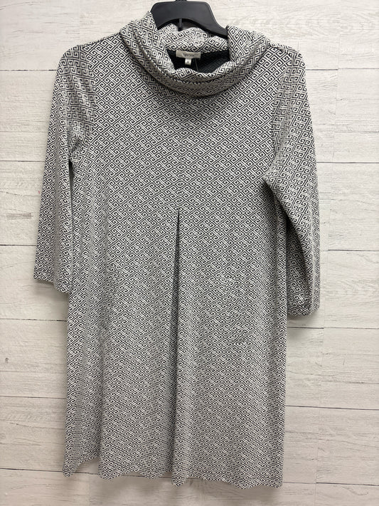 Size M Tyler Boe Grey Dress