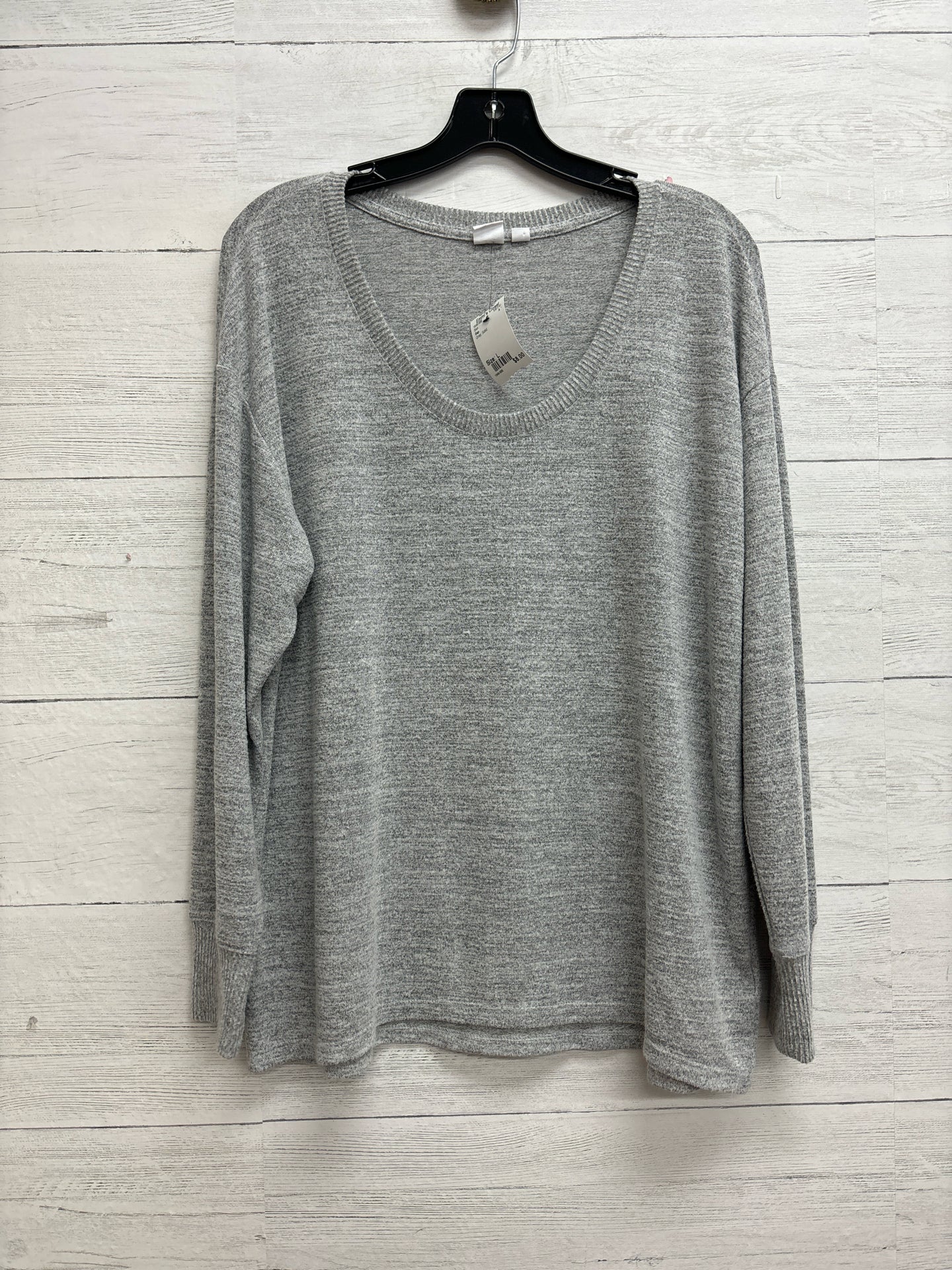 Size L Gap Grey Shirt