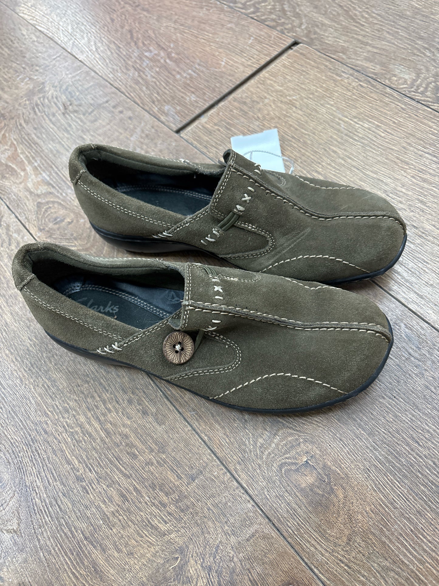 5.5 Clarks Green Shoe