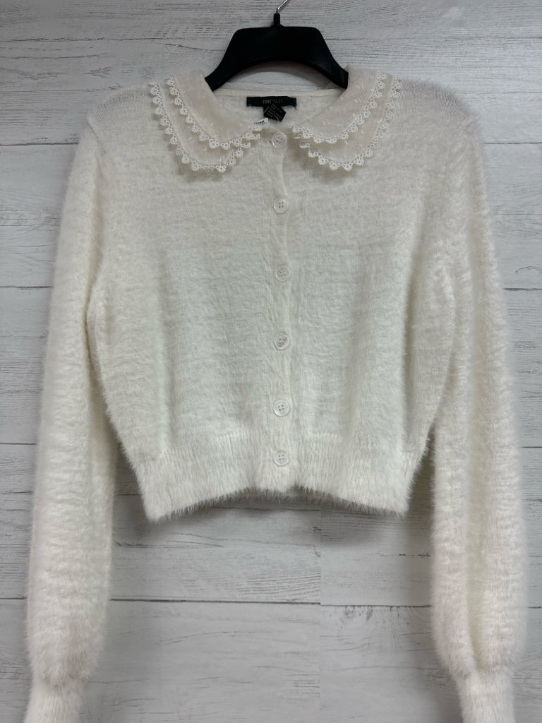 Size M Forever 21 White Sweater