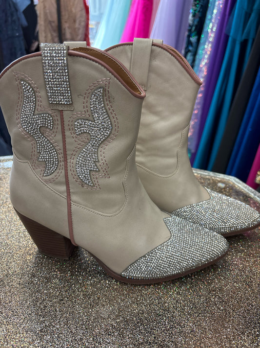 8 Qupid Stone Woomens Shoe