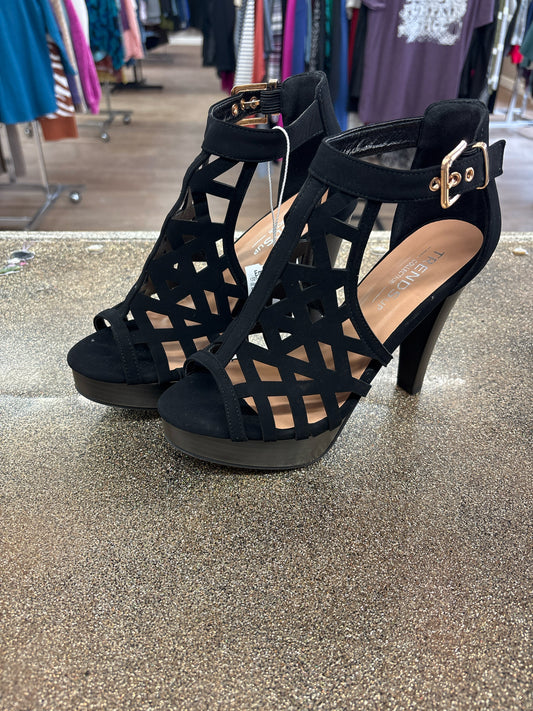 7 TRENDS Black Womens Shoe