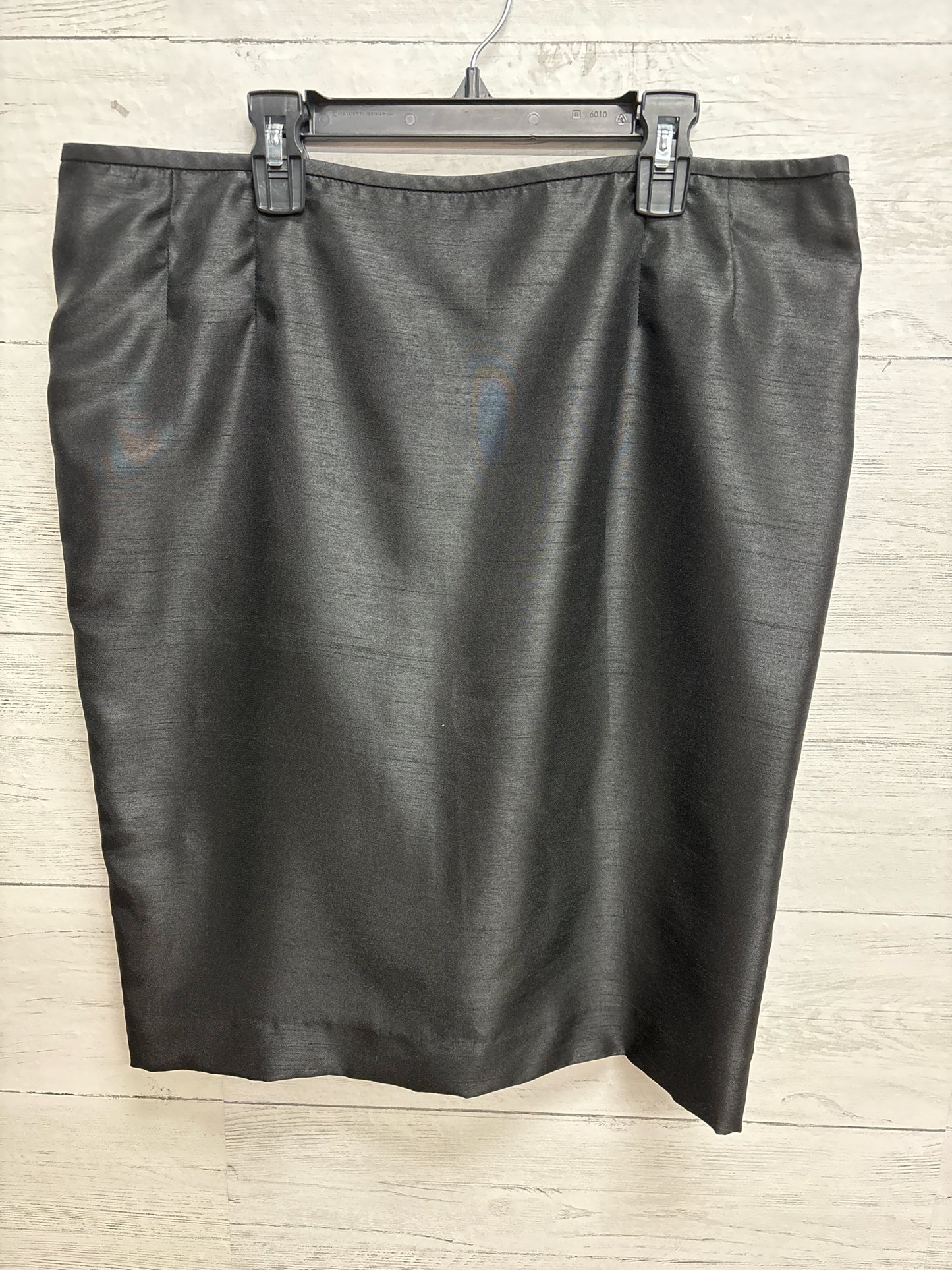 Size 16 Le Suit Black Skirt