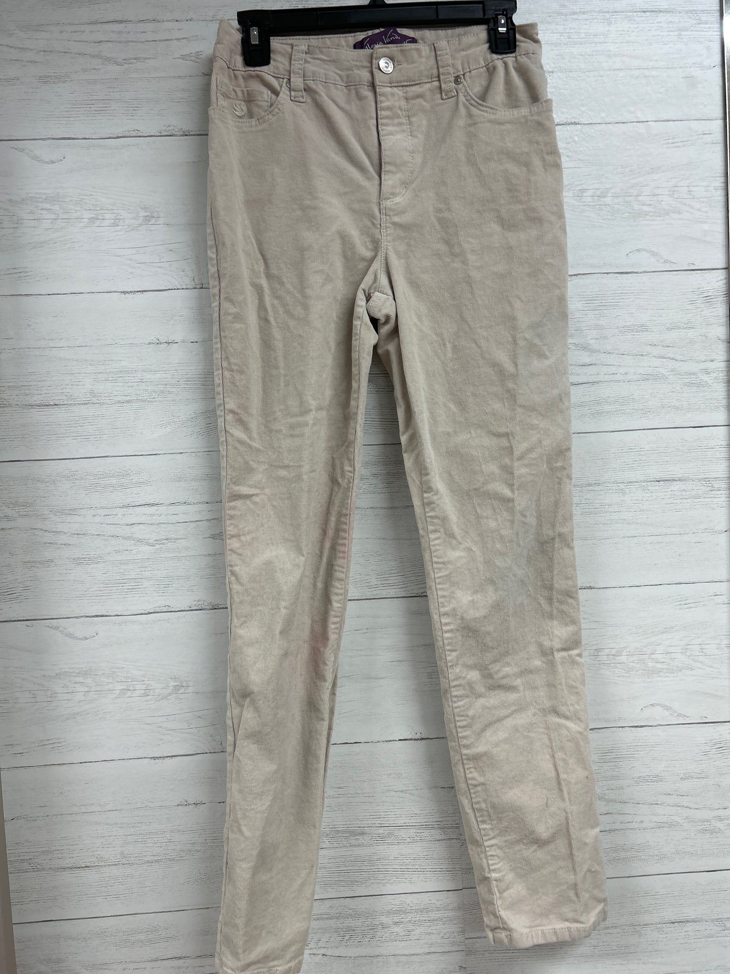 Size 6 Gloria Vanderbilt Tan Pants