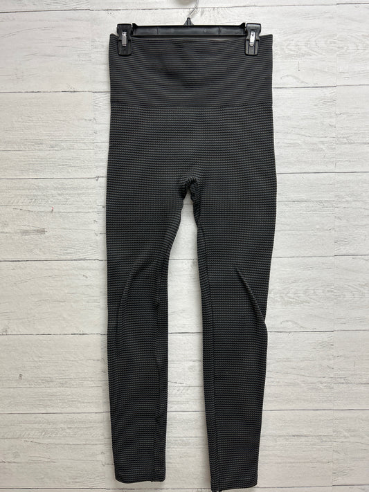 Size L/XL French Laundry Black/Grey Leggings